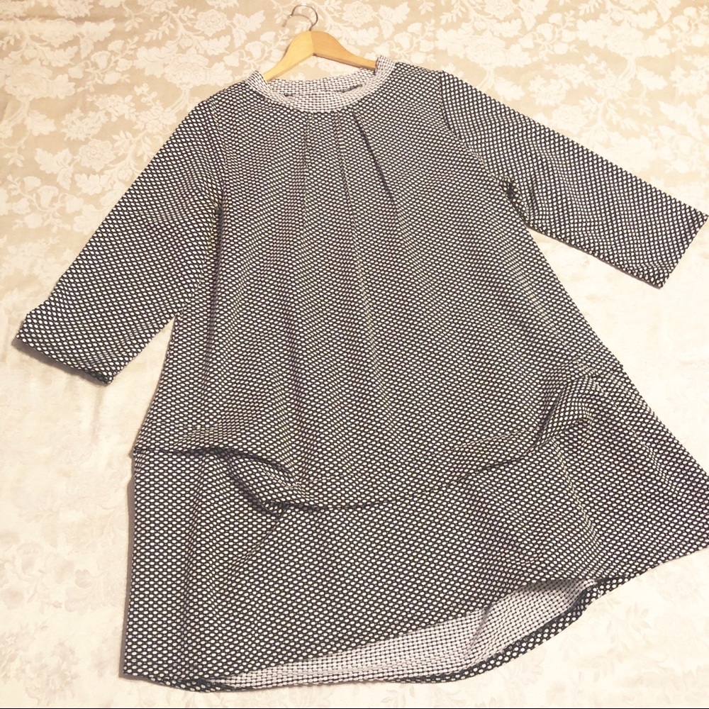 Curvesque | Uniquely Pleated Short Dress Polka Dot